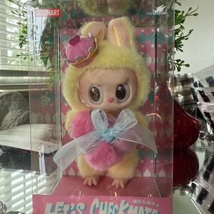 THE MONSTERS Let’s Checkmate Series - vinyl plush. Straight from Pop Mart!